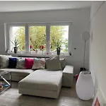 Schoenes Privatzimmer Duesseldorf Oberkassel